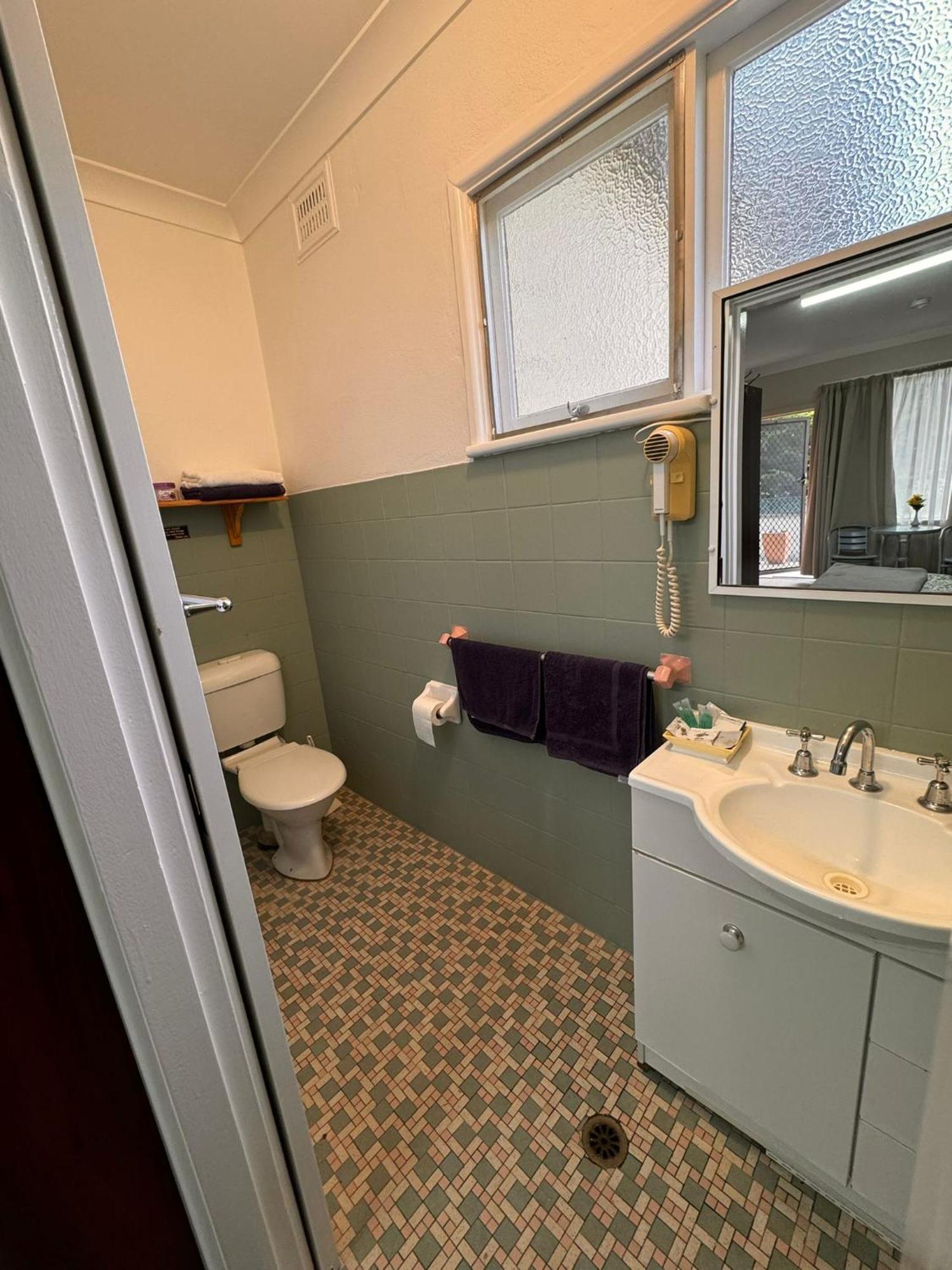 Alpine Country Motel Plus Free Coffee Cooma Exterior foto